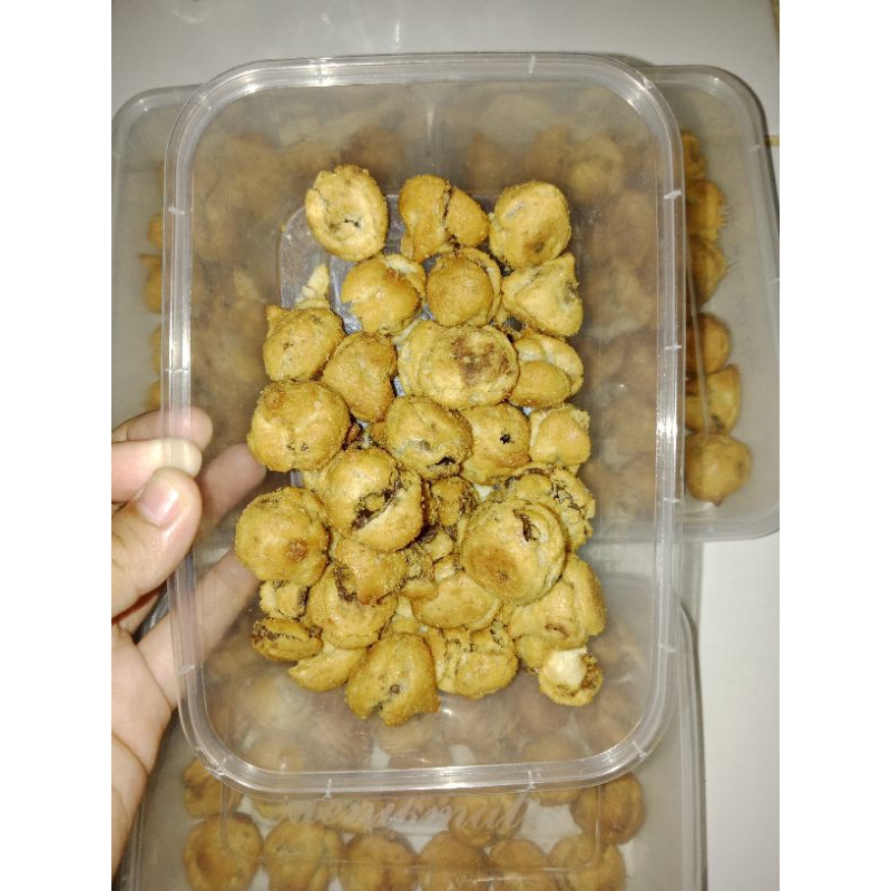 

KUE SOES KERING MINI COKELAT KEMASAN 500ML
