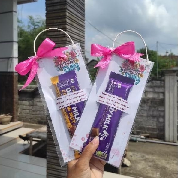 

Coklat Hari Guru / Gift Hari Guru / Hadiah Hari Guru / Kertas Hari Guru / Alas Hari guru