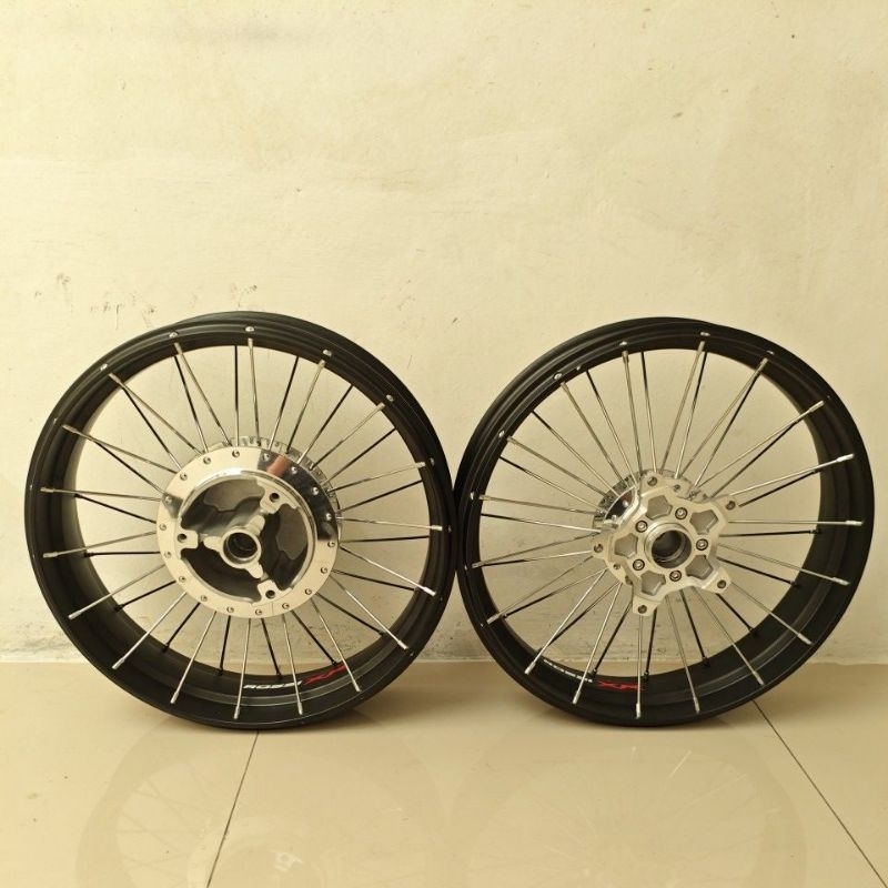 Velg Rossi XR pnp Yamaha XSR 3-3.5 inch