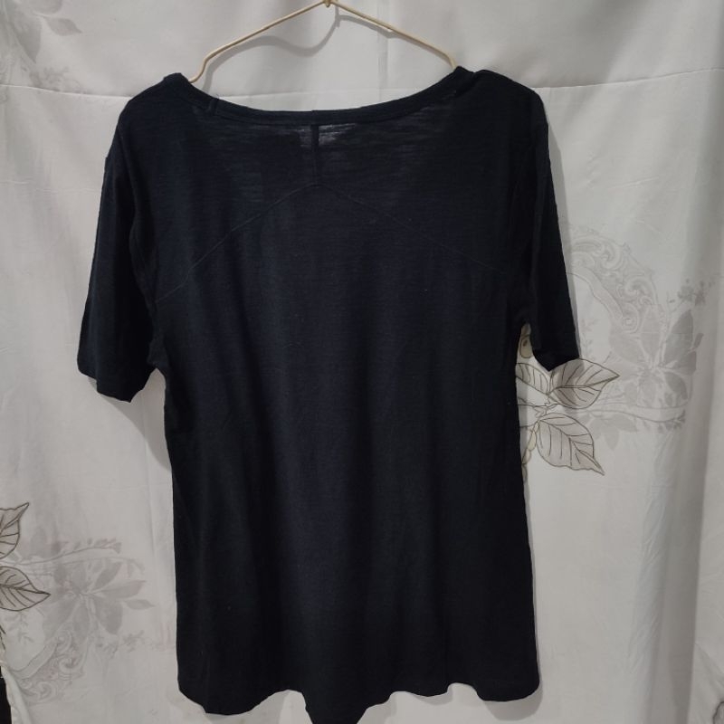 GAP Kaos Cewek Katun Hitam Polos