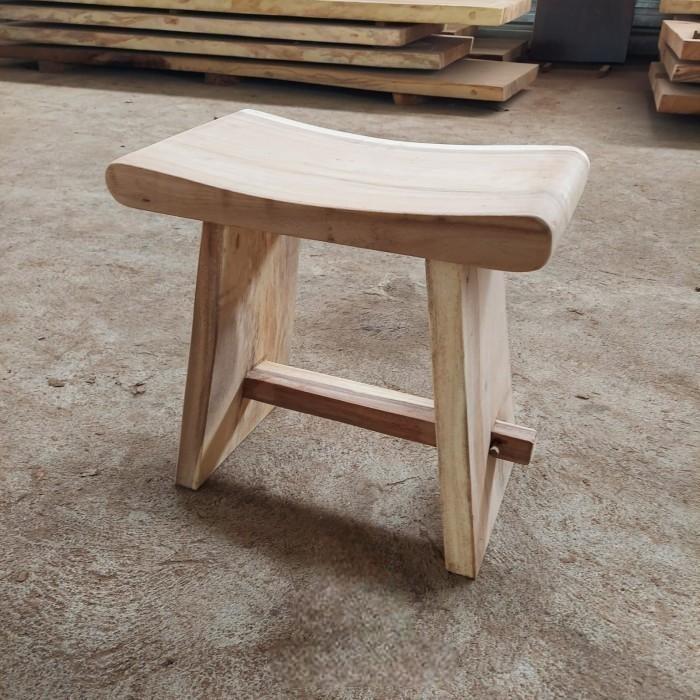 Kursi Kayu Solid Trembesi / Kursi Sate Trembesi / Stool Trembesi Murah| Mebel Jepara