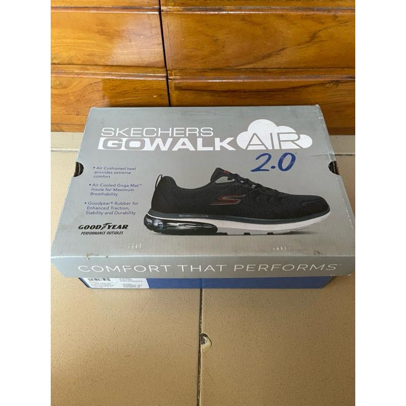 Skechers Go Walk Air 2.0 Black/Red New Size 44