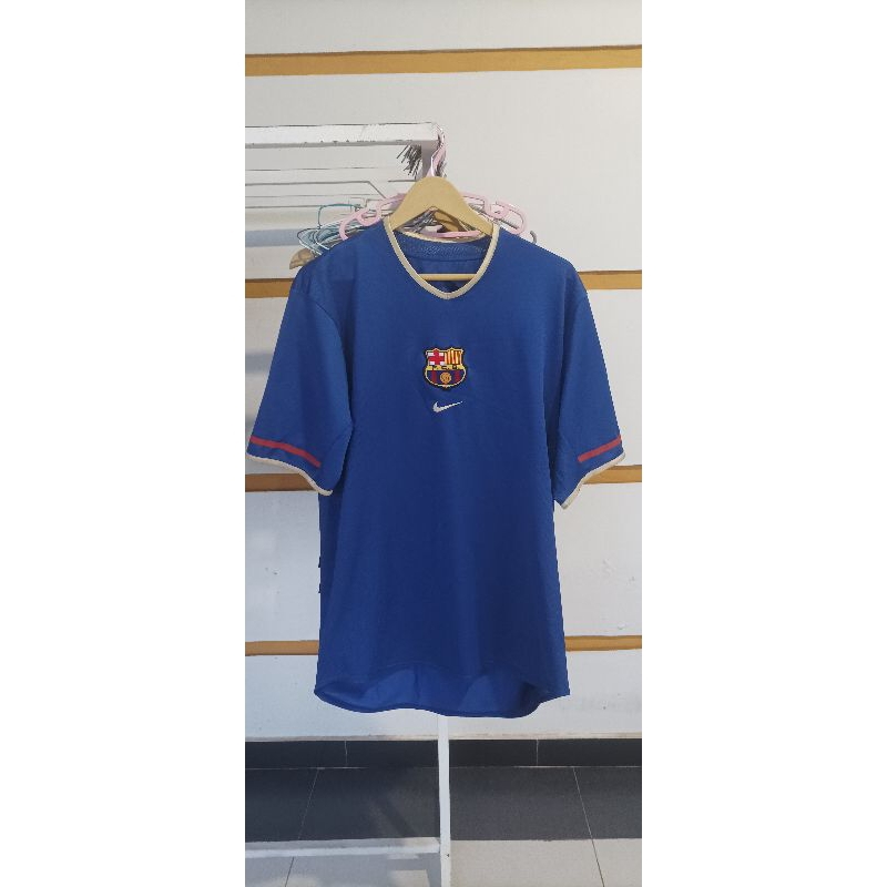 jersey bola barcelona 2001