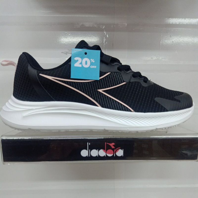 DIADORA MANSIDE X24F1202B RUNNING WOMEN SHOES_BLACK WHITE