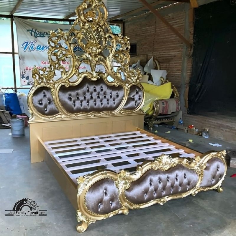 Divan/Tempat Tidur Ukir sofa Warna Gold Uk 200 x 160