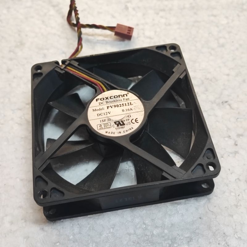 Kipas blower FOXCONN 9cm 12V 0,16A Suara lembut