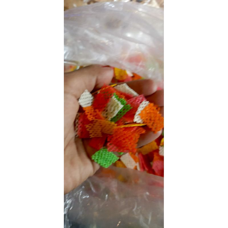 

1KG KRUPUK TARO WARNA WARNI MENTAH TOPPING SEBLAK