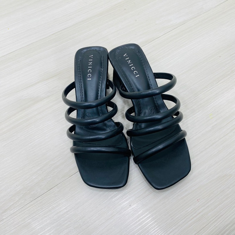 Sandal Hak tinggi 5 cm