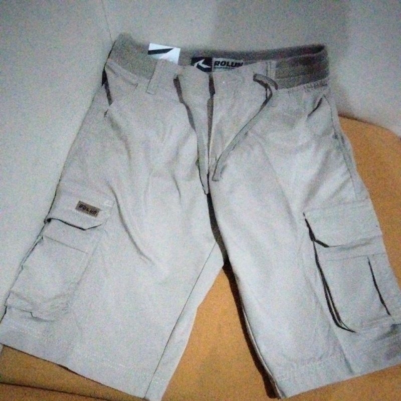 ROLUN celana pendek