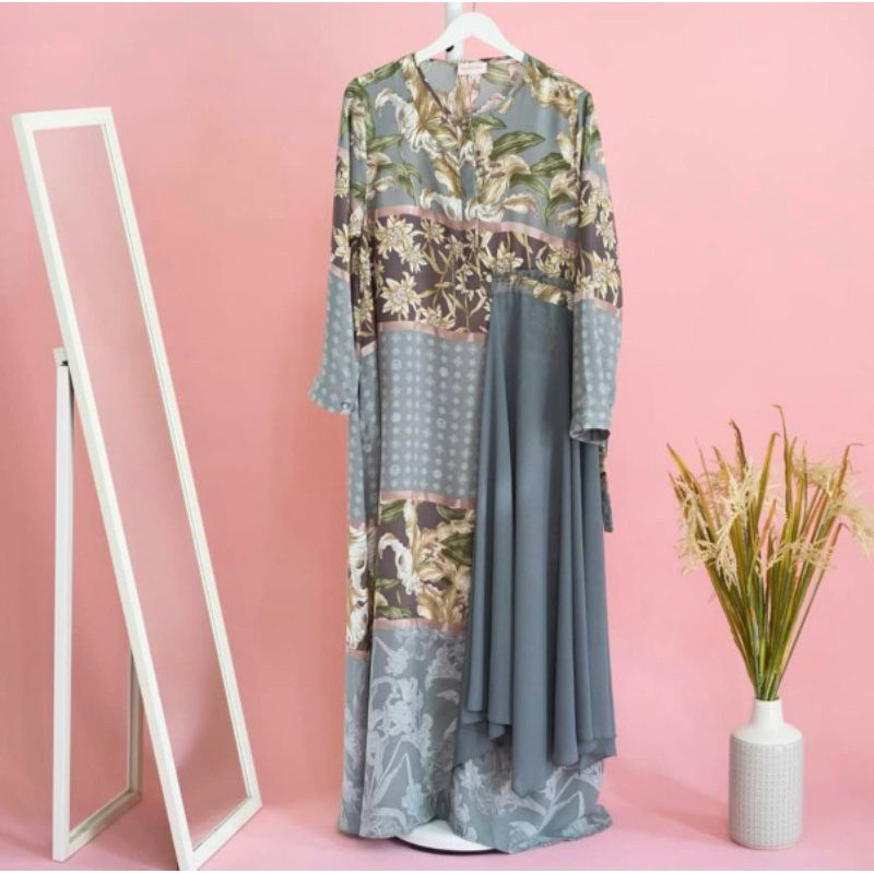 gladia dress ria miranda preloved pl