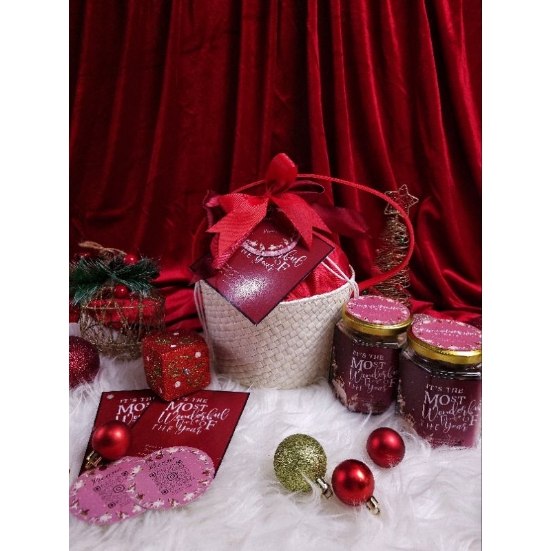 

christmas hampers (holy pouch)
