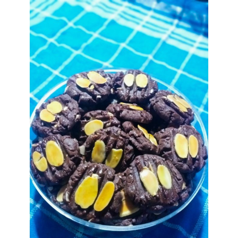 

COKLAT ALMOND