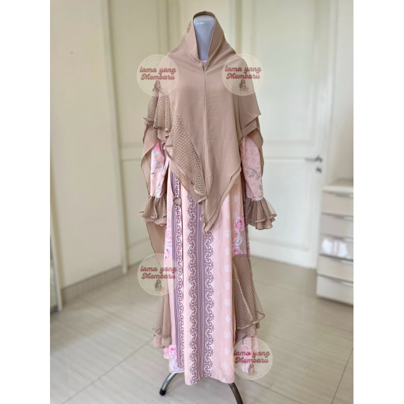 Preloved H.A.L.LA De Rayya Series YS Signature by Yuni Soehandi