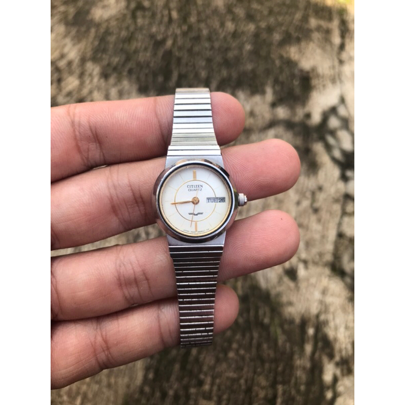 jam citizen quartz women vintage second bekas