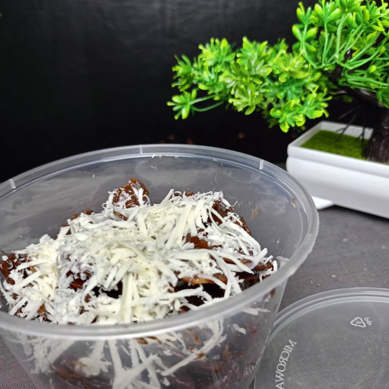 

keripik pisang coklat lumer toping keju kemasan 500ml berat 170gram