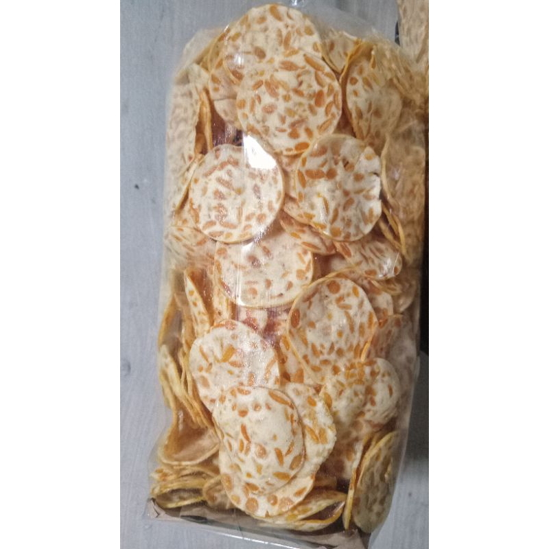 

KERIPIK TEMPE SAGU CRISPY RASA BALADO 500gram