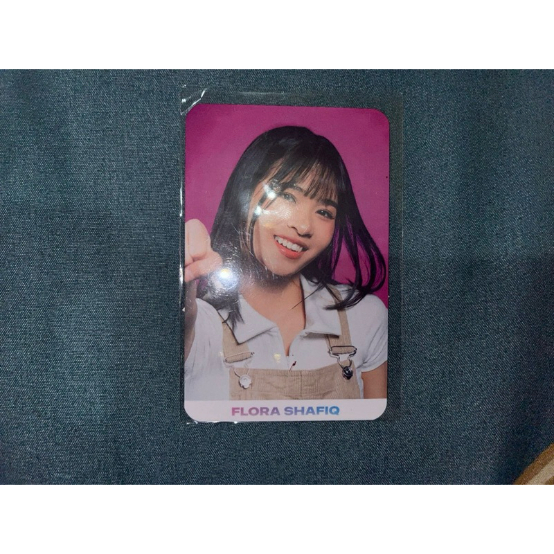 Photocard Flora Shafiq RTS OFC