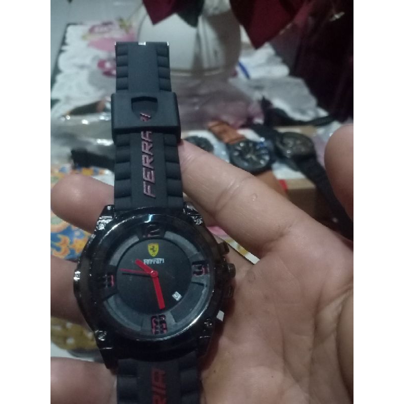 jam Ferrari