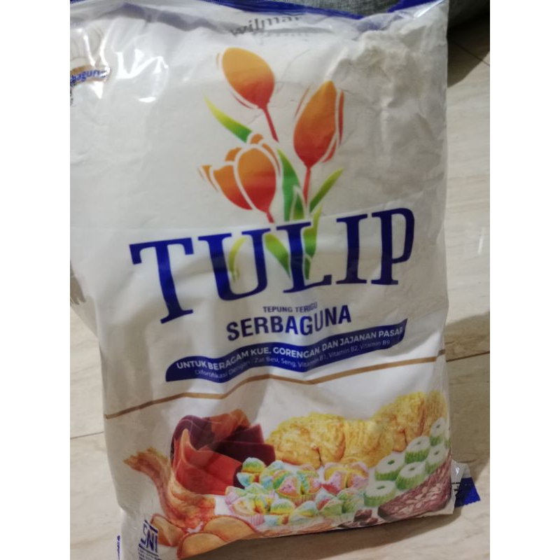 

Tepung Terigu Serbaguna Tulip Kemasan 1 Kg