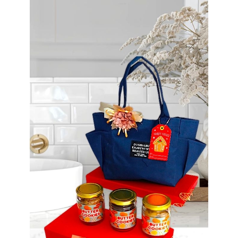 

Cosmos Cussuca Hampers Edisi Natal