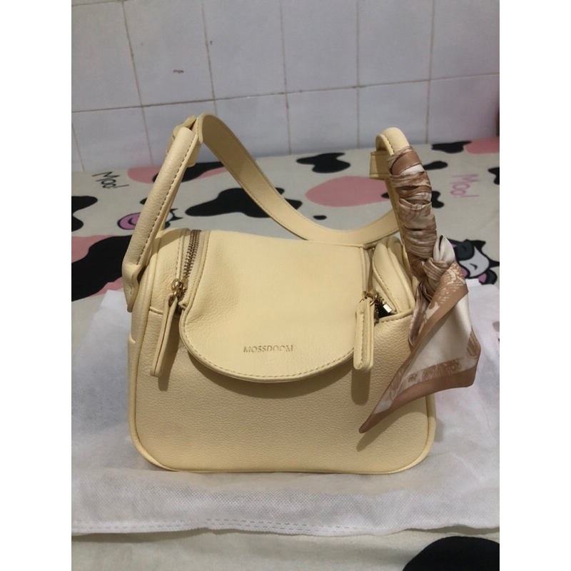 Tas prelove mossdom baby yellow / tas selempang brand mossdom