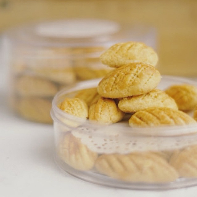 

Nastar Nyonya Lim - Toples