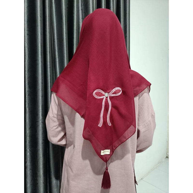 Hijab Segiempat Pita by MEISTYLE.CO