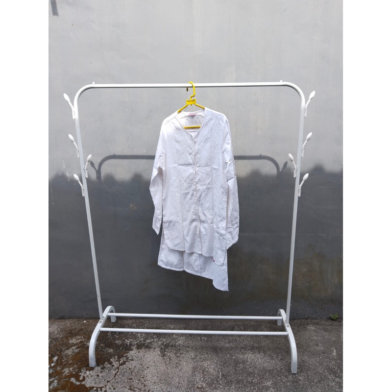 Kemeja Putih Polos Cardinal Girl (preloved)