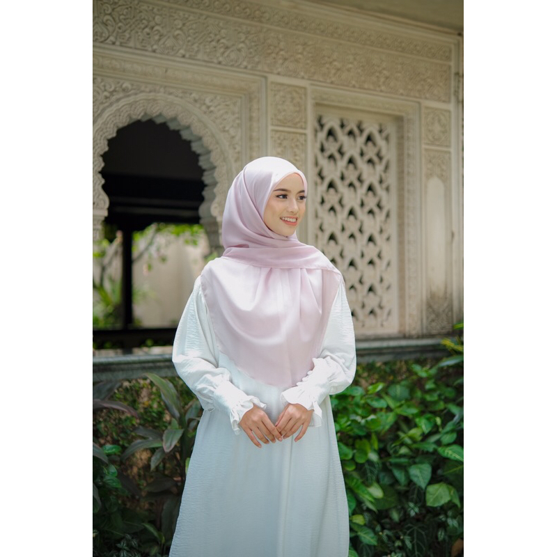 AZHASA.Id- Alqeera basic Scarf PART1(Hijab Segiempat Daily Polycotton Bella Square Premium)