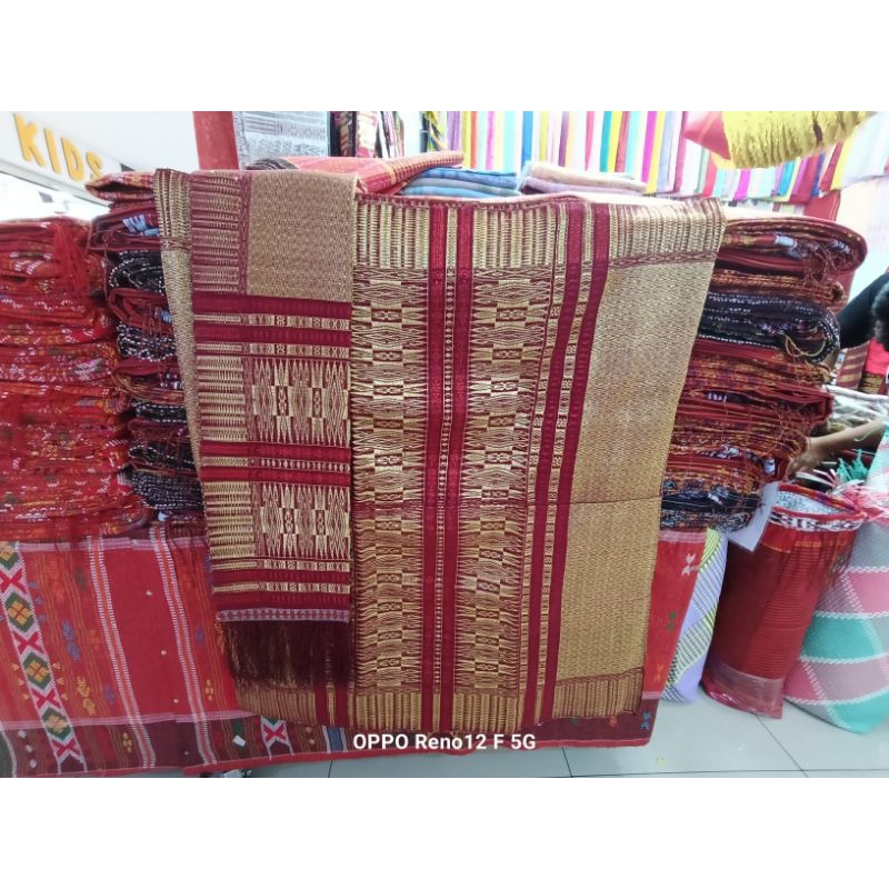 SONGKET TUMTUMAN SAMBUNGAN TARUTUNG BENANG 100 MARSIRAT MERAH TUMPAL GOLD.