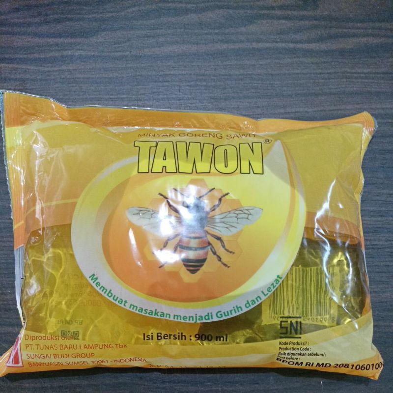 

tawon minyak goreng sawit kemasan 900ml