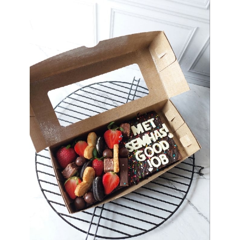 

Ssl09 BROWNIES HIAS 20X10CM DESAIN C