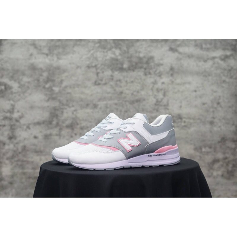 SEPATU CASUAL WANITA NB997 "ABU PINK"