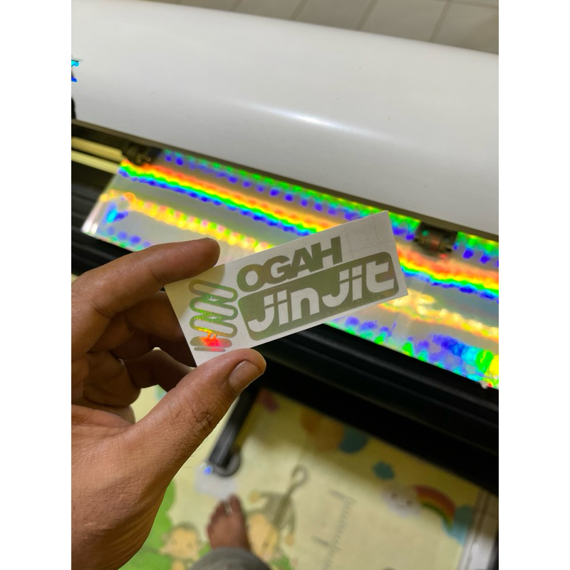 

Stiker cutting ogah jinjit