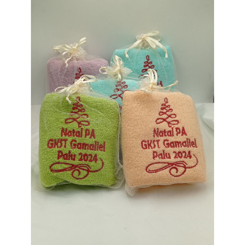 30x70 souvenir handuk natal handuk bordir merry christmas / hampers natal / goodybag