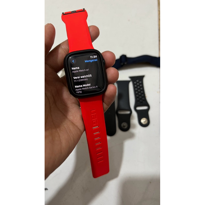 Apple Watch Series 8 nike 41mm & GPS Mergenai Red
