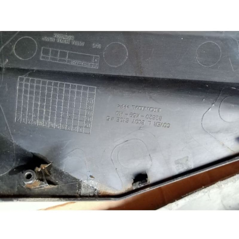 cover sambungan body samping Honda Vario 125 150 LED old original copotan