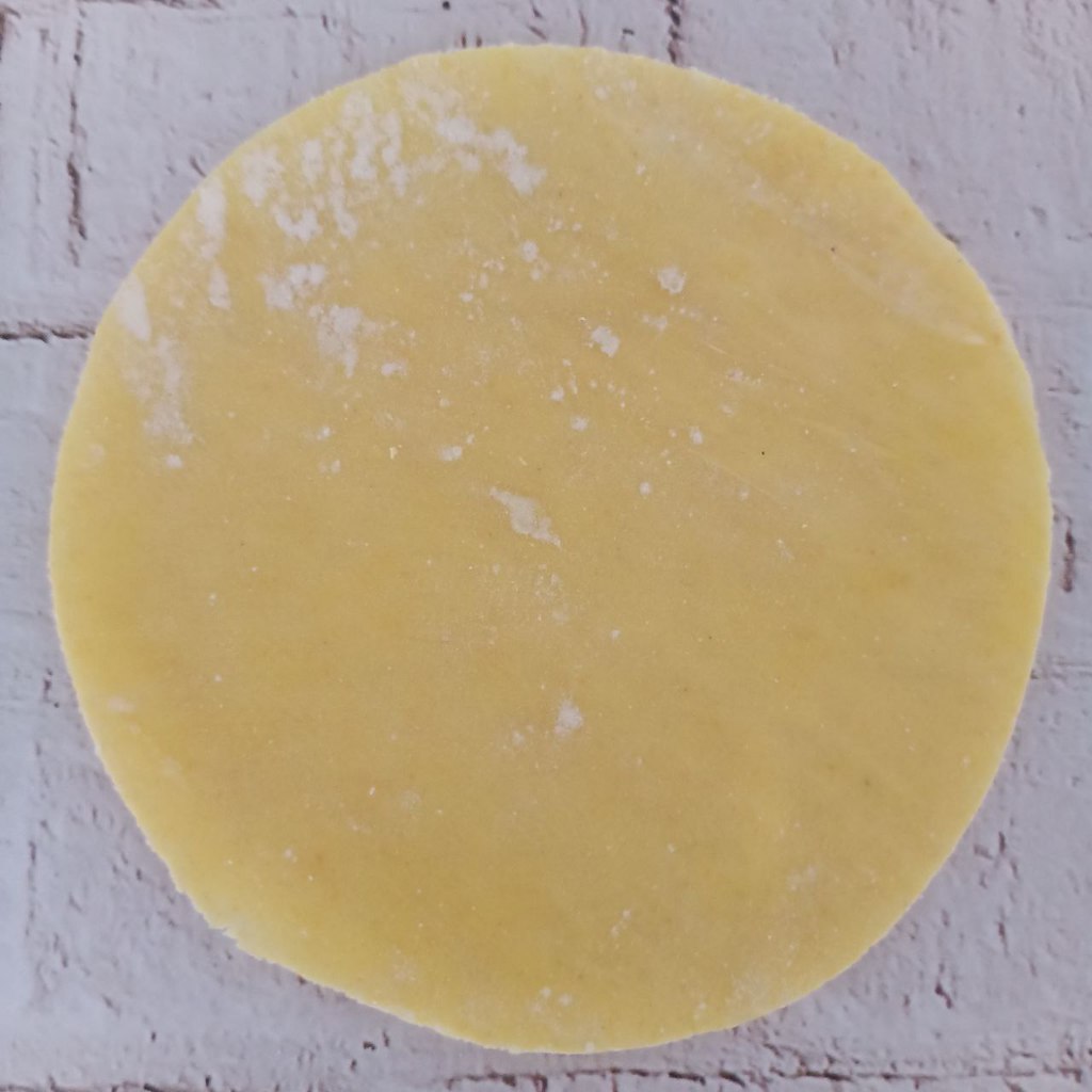 

Kulit Dimsum Kuning Ukuran 8 cm, Anti Sobek Tanpa Bahan Pengawet