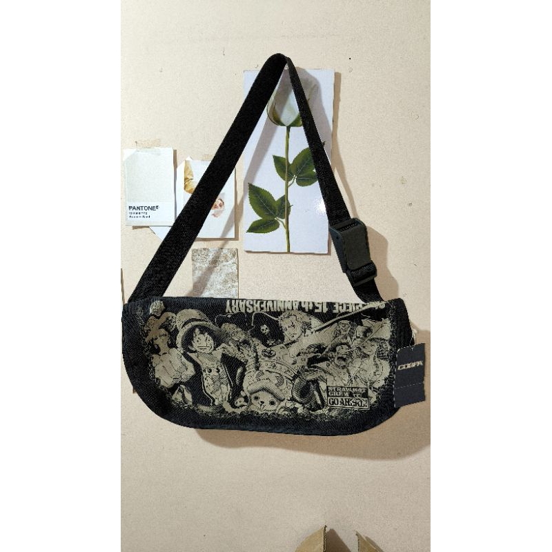 MESSENGER BAG ONE PIECE ORIGINAL OFFICIAL COSPA JAPAN SLING BAG