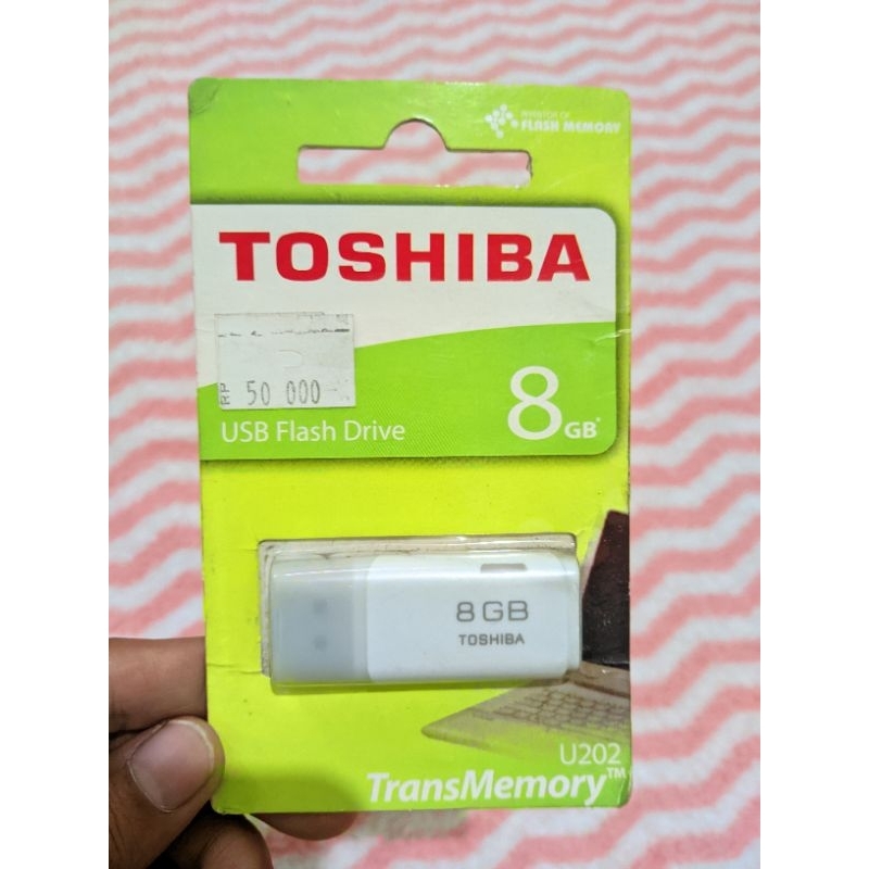 Flashdisk 8GB toshiba