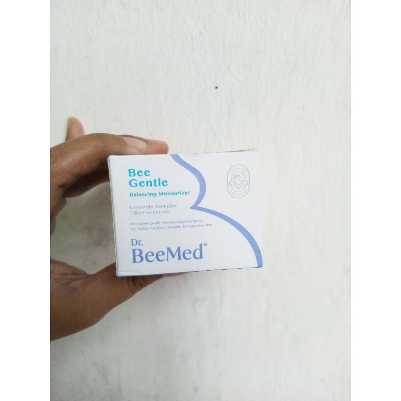 Dr. BeeMed Bee Gentle Balancing Moisturizer / Sunscreen