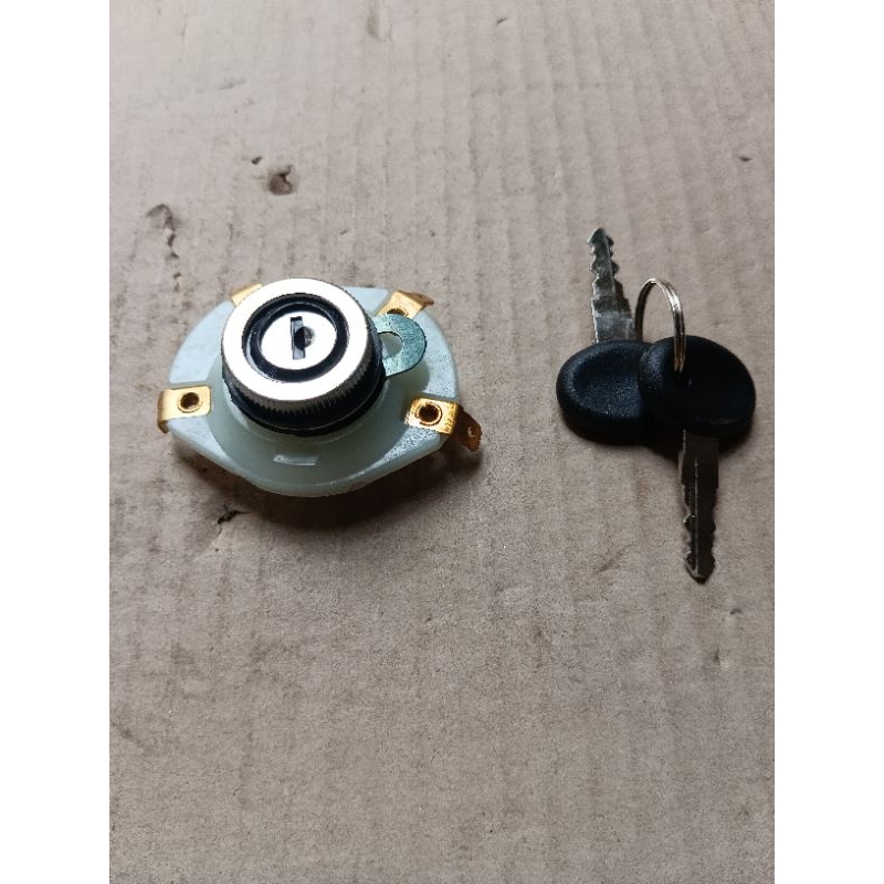 kunci kontak vespa PX