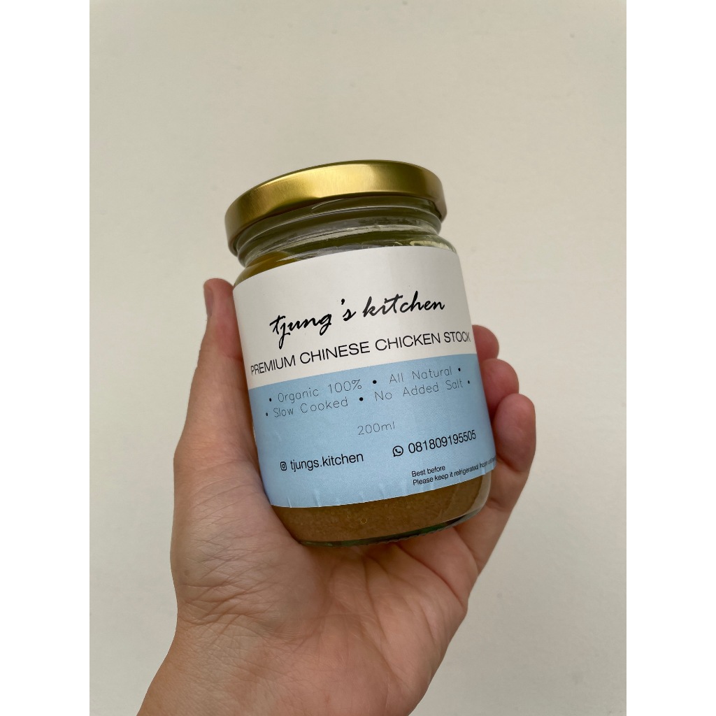 

Chinese Chicken Stock Tjung's Kitchen FROZEN Netto 200ml