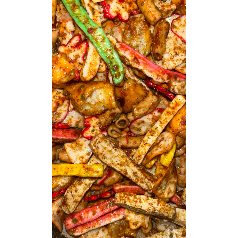 

KERUPUK SEBLAK MIX/CAMPUR PEDAS DAUN JERUK 100GR 250GR 500GR