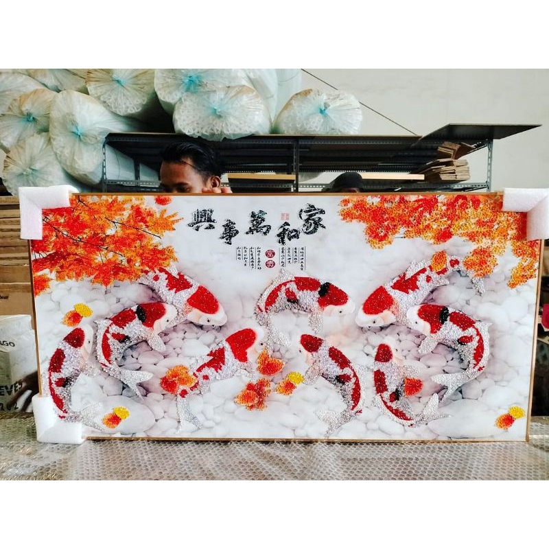 Lukisan Porcelain Diamond 5D Motif Ikan Koi