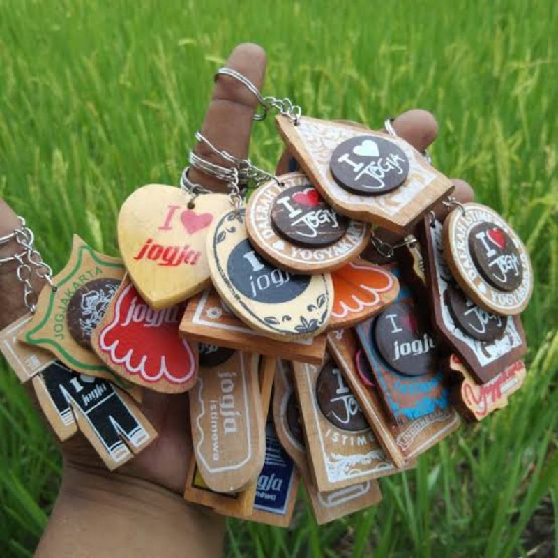 Gantungan Kunci Kayu Khas Jogja Souvenir Khas Jogyakarta