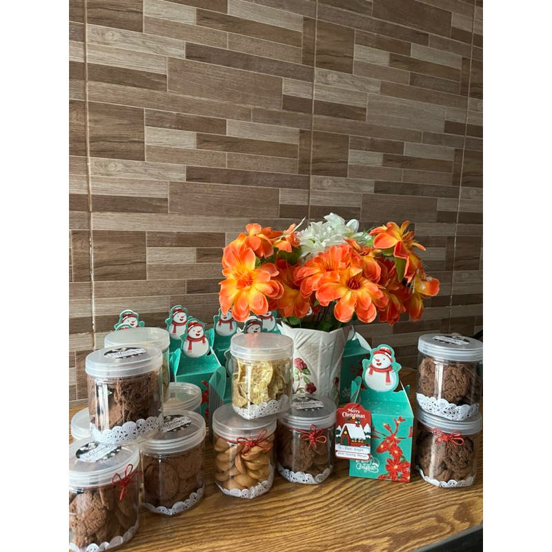 

HAMPERS NATAL & TAHUN BARU