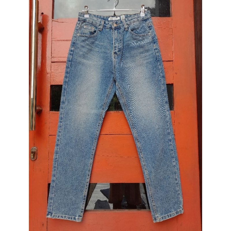Celana Boyfriend Jeans Hw, Boyfriend Jeans Hw, Jeans Bf Hw, Celana Boyfriend Hw, Bf Jeans Hw, Celana