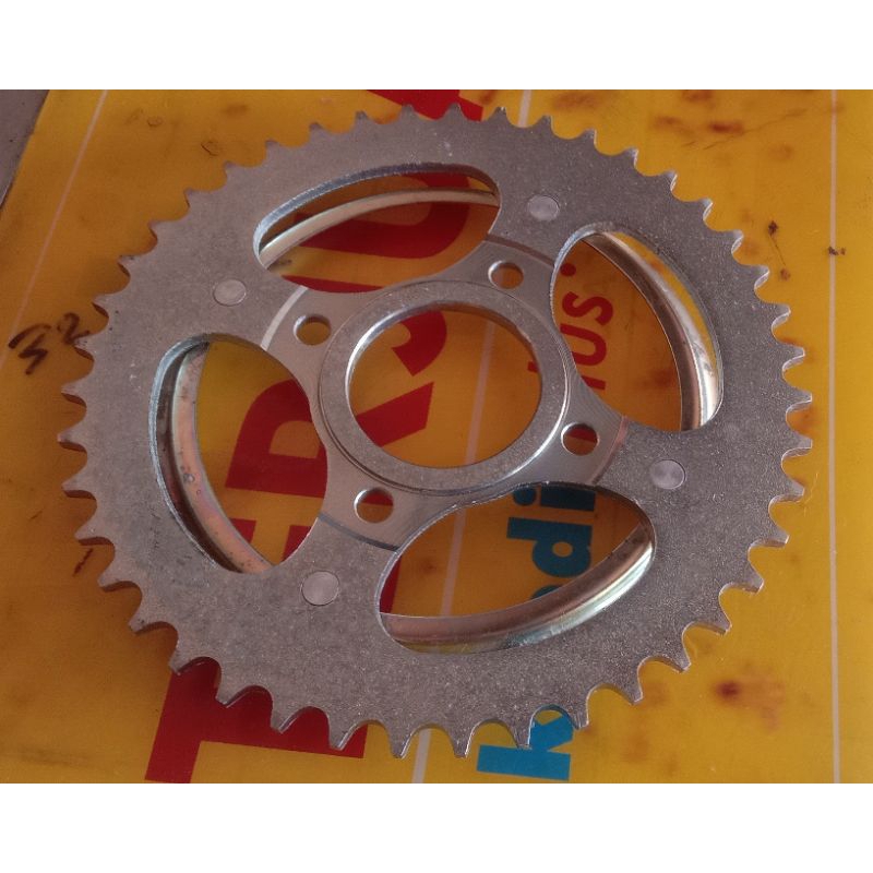 Gir belakang Honda Tiger 520-43HF AHM