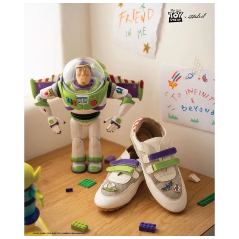 Ittaherl toy story buzz Spaceship Sneakers size 40